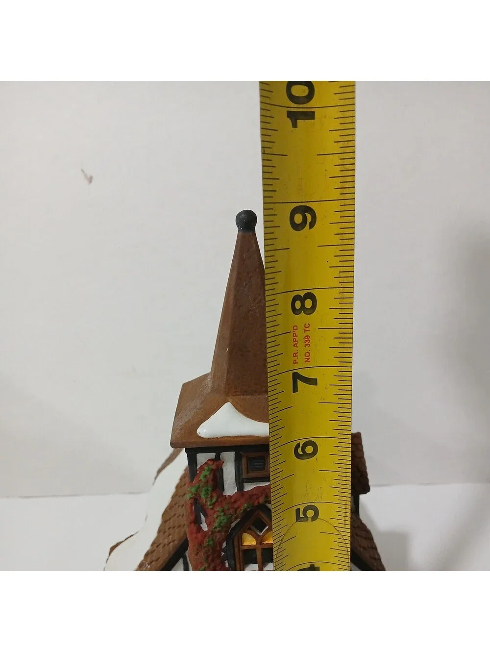 Dept 56 Lot of 2 dickens village Gate house, Old Michaels church, Crown inn 1992